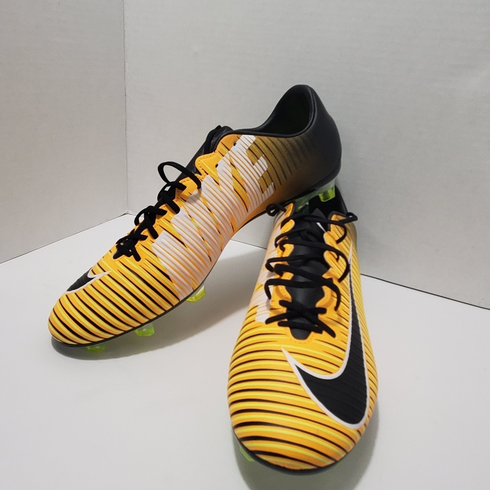 NWOT Nike Mercurial Veloce III FG Soccer Cleats